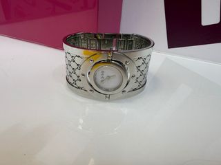 Orologio da donna Gucci Twirl in acciaio