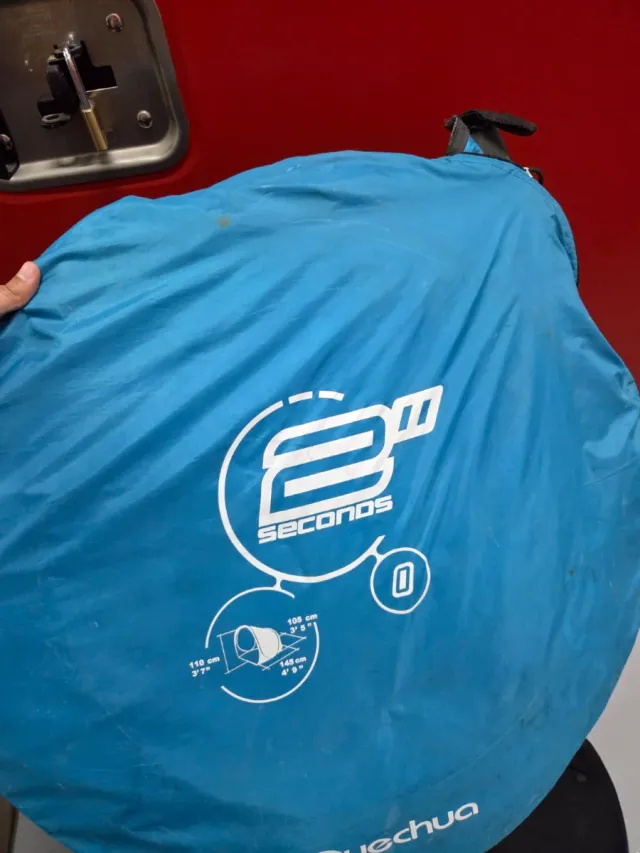 Tienda de playa Quechua 2 segundos