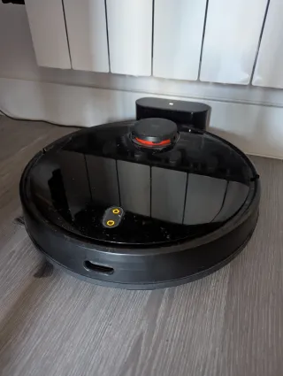 Robot Aspirador Xiaomi Negro. Leer hasta el final