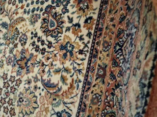 Alfombra clásica marrón y roja NUEVA