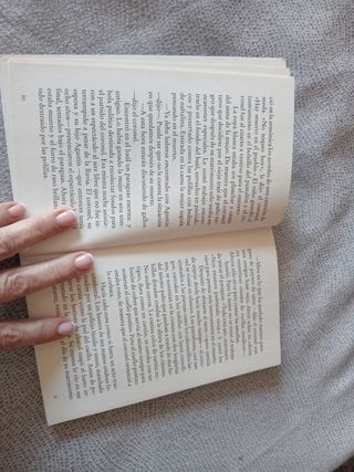 "El coronel no tiene quien le escriba"-3€+regalo