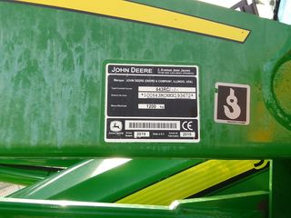 Tractor John Deere 6150 M con pala