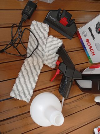 Bosch GlassVAC Limpiacristales a batería