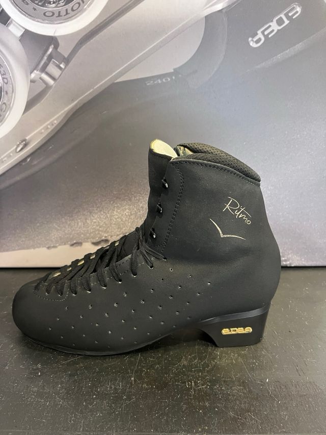 BOTAS PATINAJE ARTÍSTICO RITMO 285 NEGRA