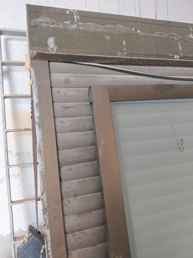 Ventanas y persianas de aluminio