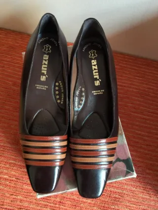 Scarpe in pelle marrone e beige firmate Azure