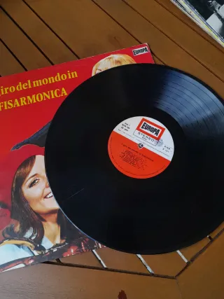 Disco 33 giri Il giro del mondo in fisarmonica