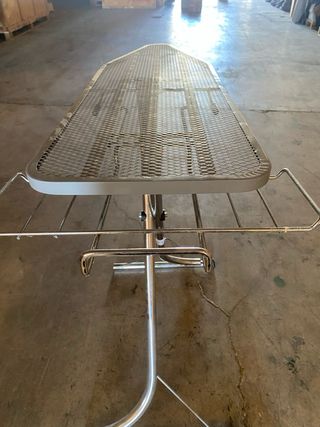 Tabla de planchar metálica