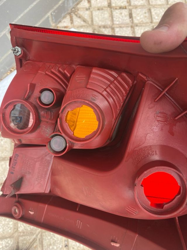 Piloto Trasero Derecho Suzuki Swift 2004