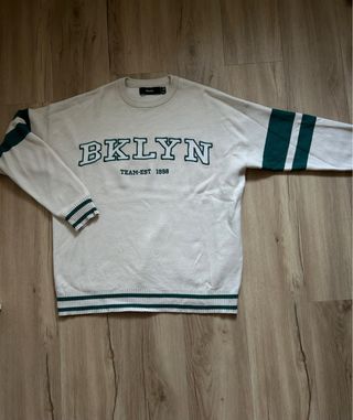 Jersey blanco BKLYN vintage - BERSHKA