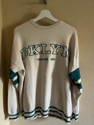 Jersey blanco BKLYN vintage - BERSHKA