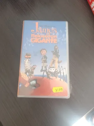 VHS James y el melocotón Gigante precintado