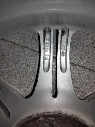 Llantas de aleación plateadas