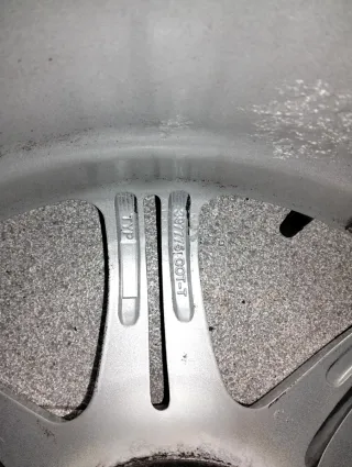 Llantas de aleación plateadas