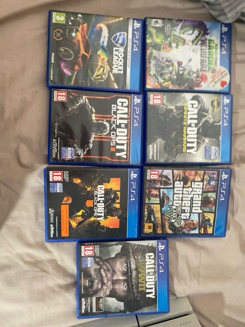 Imagen de Lote Juegos PS4: Call of Duty, GTA V, Rocket Leagu