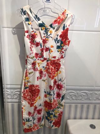 Vestido Karen Millen floral