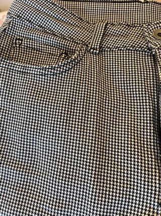 Pantalón pitillo elástico Calzedonia negro