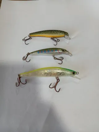 Lotes de señuelos de pesca: Ima, Rapala, Ecogear.