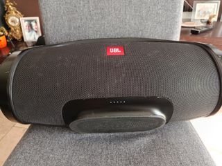 JBL Boombox Negra
