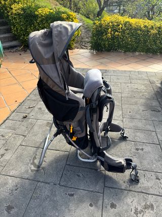 Mochila portabebé Deuter