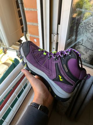 Botas Trekking Mujer Morado Negro