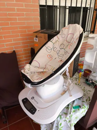 4moms MamaRoo 4 multi-motion