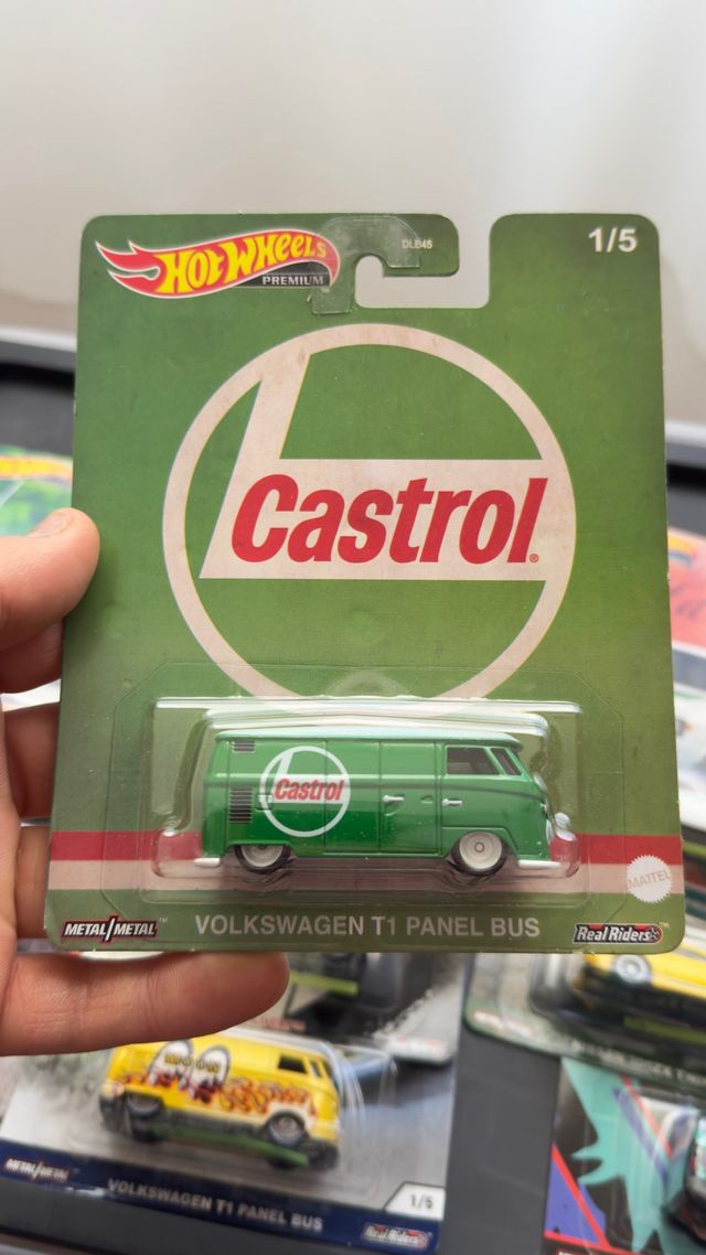 Hotwheels Volkswagen T1 Panel Bus Castrol 1/5