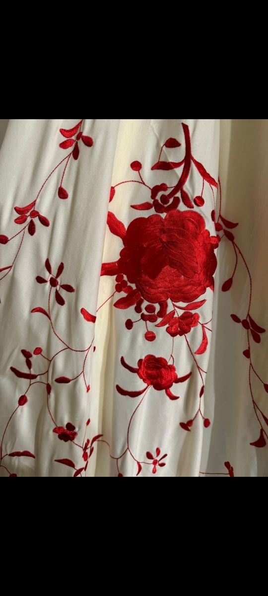 Mantón Manila bordado flores 150x150