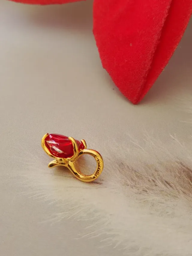 Charm o colgante Rosa Bella y Bestia Disney