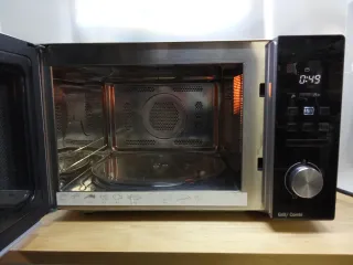 Microondas Negro Grill Combi