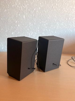 Altavoces Logitech Z333 con control e input cascos