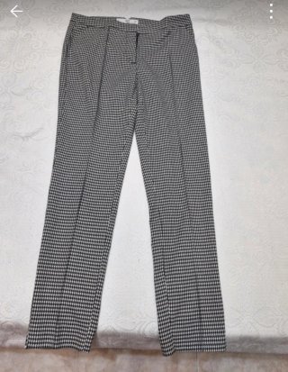 Falda y pantalón Mango a 14 euros las dos cosas.