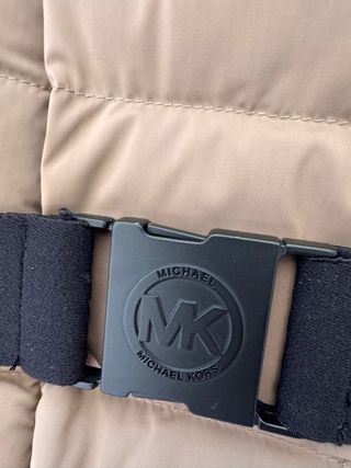 Plumas Michael Kors Beige