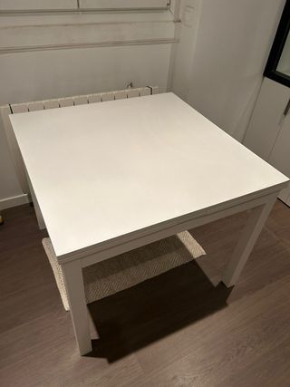 Mesa de comedor blanca extensible