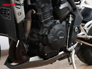 TRIUMPH SPEED TRIPLE 1200 RS