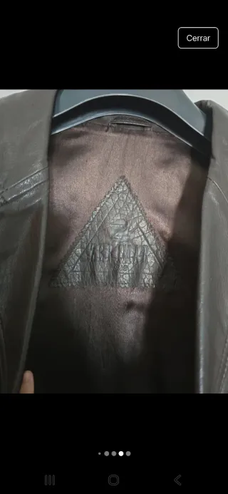 Chaqueta de piel marrón