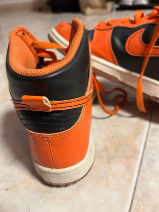 Zapatillas Nike Dunk High Naranja/Negro