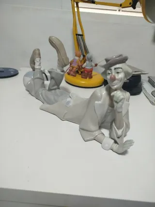 Figura Lladro Payaso Acostado