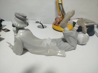 Figura Lladro Payaso Acostado