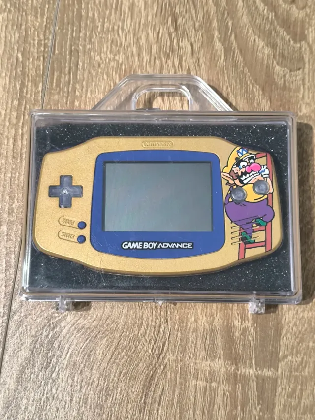 Nintendo Game Boy Advance Dorada Wario