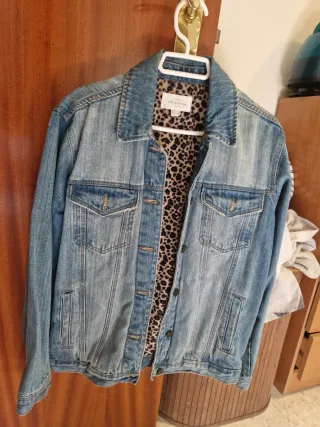 Chaqueta vaquera Springfield interior animal print
