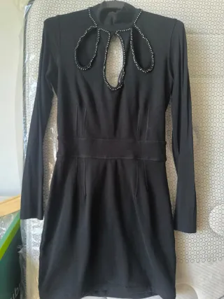 Vestido negro fiesta con pedrería