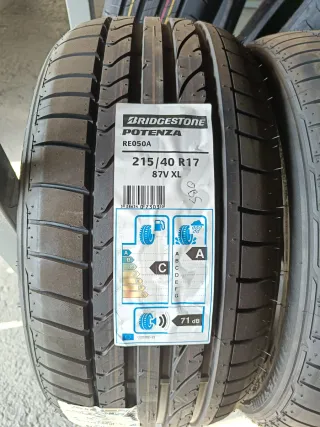 Bridgestone Potenza RE050A 215/40 R17 87V XL