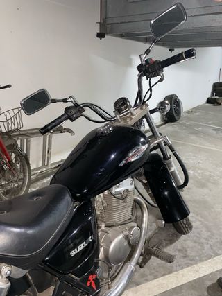 Suzuki AP/GZ125 con seguro e ITV