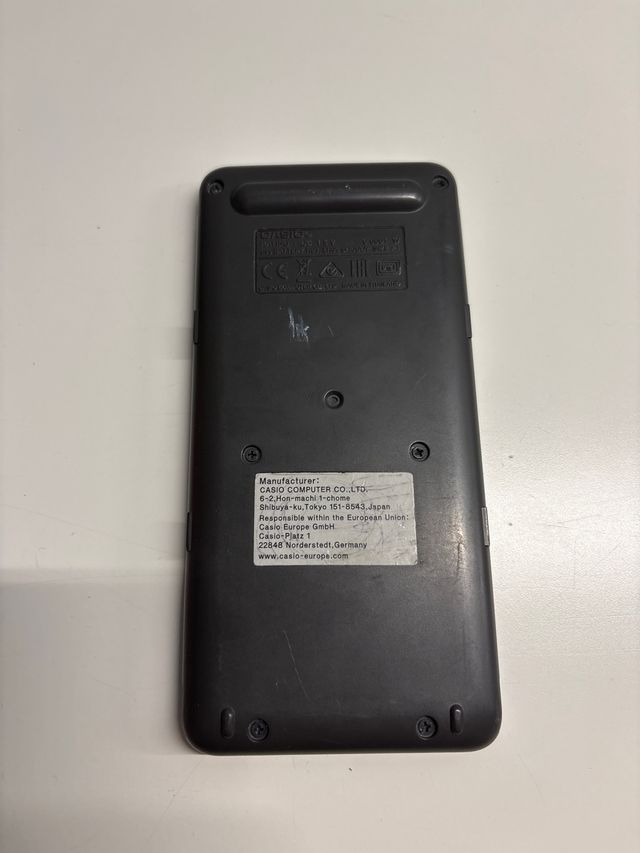 Calculadora Científica Casio fx-82MS