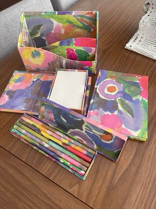 Caja organizadora escritorio infantil floral