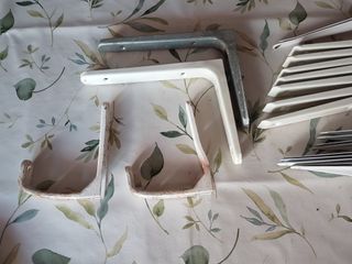 Lote de escuadras metálicas