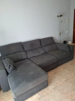 Sofá chaislongue gris tela