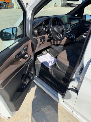 Mercedes-Benz Clase V. 300 amg  2020