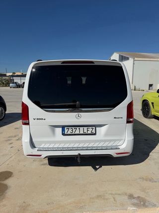 Mercedes-Benz Clase V. 300 amg  2020